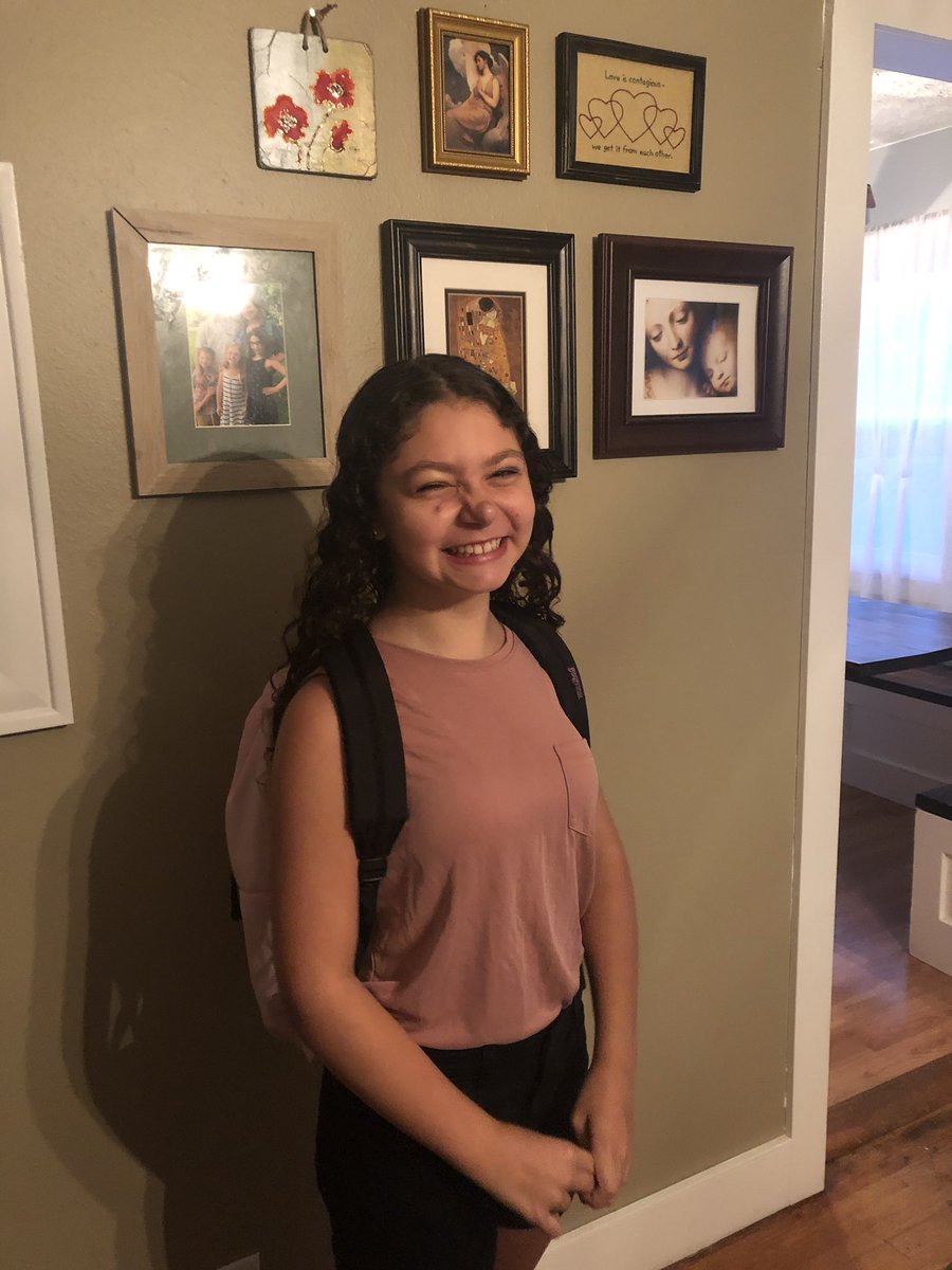 lmcaito's tweet photo. 1st day of 7th grade for Molly and kindergarten for me! #HSCD1 https://t.co/KXMt102Vms