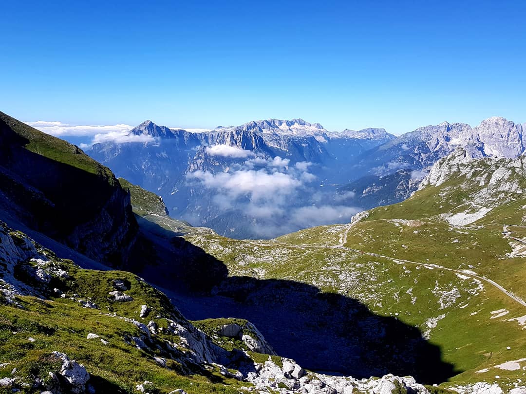likeyourtrip's tweet photo. Mangart mountain. #Slovenia https://t.co/p3PTzZgawy