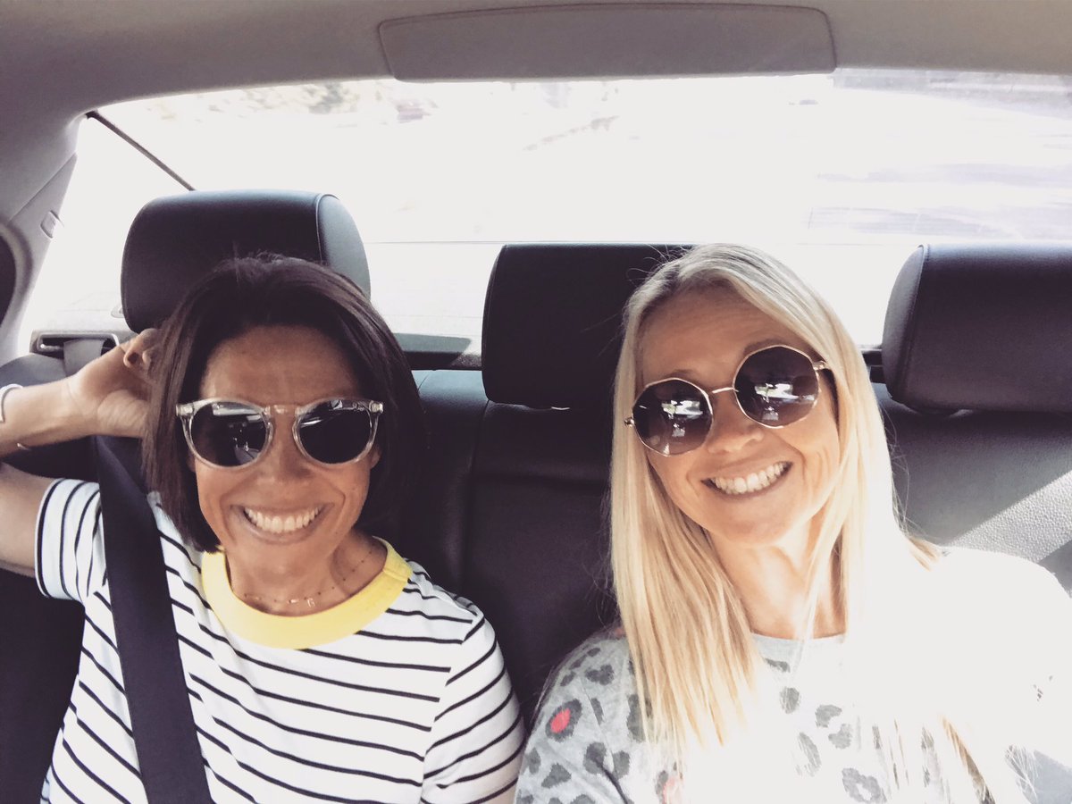 thelargeGandC's tweet photo. Back on the tour. Friends reunited... #comperes #hosts #presenters #whatgoesontourstaysontour #scotland https://t.co/3EqJZy2NE0