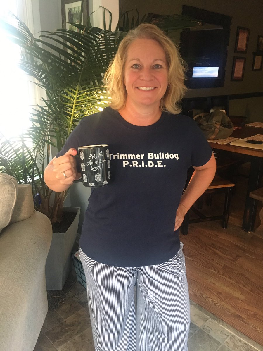 MarshaYanick's tweet photo. Ready for first day year 26! #wyproud https://t.co/ToHKItl3Vi