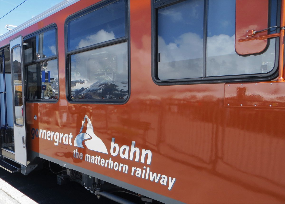 SonjaSwissLife's tweet photo. AROUND THE WORLD BY #TRAIN! Stretch your legs, meet locals, let the most scenic places on earth roll by. Extraordinarily detailed itinerary over 220 #rail routes by @ataxiascot. Have you travelled one of them? ADD YOUR EXPERIENCES! #RTWbyTrain #RTW #TTOT https://t.co/egH3R8PQmu https://t.co/jR50VnzrjL