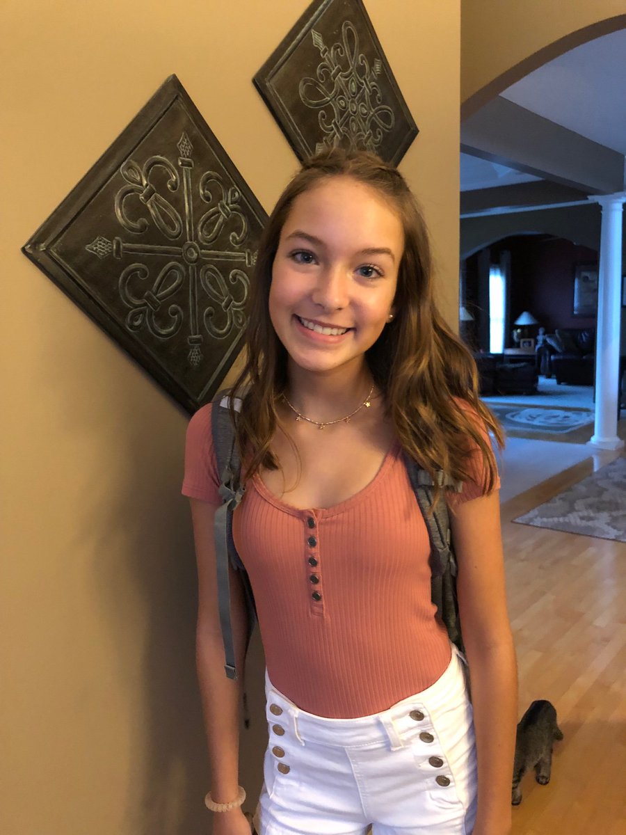 digeorge5's tweet photo. Lindsay’s first day as an 8th grader #HCSD1 https://t.co/EoyEL4rEhY