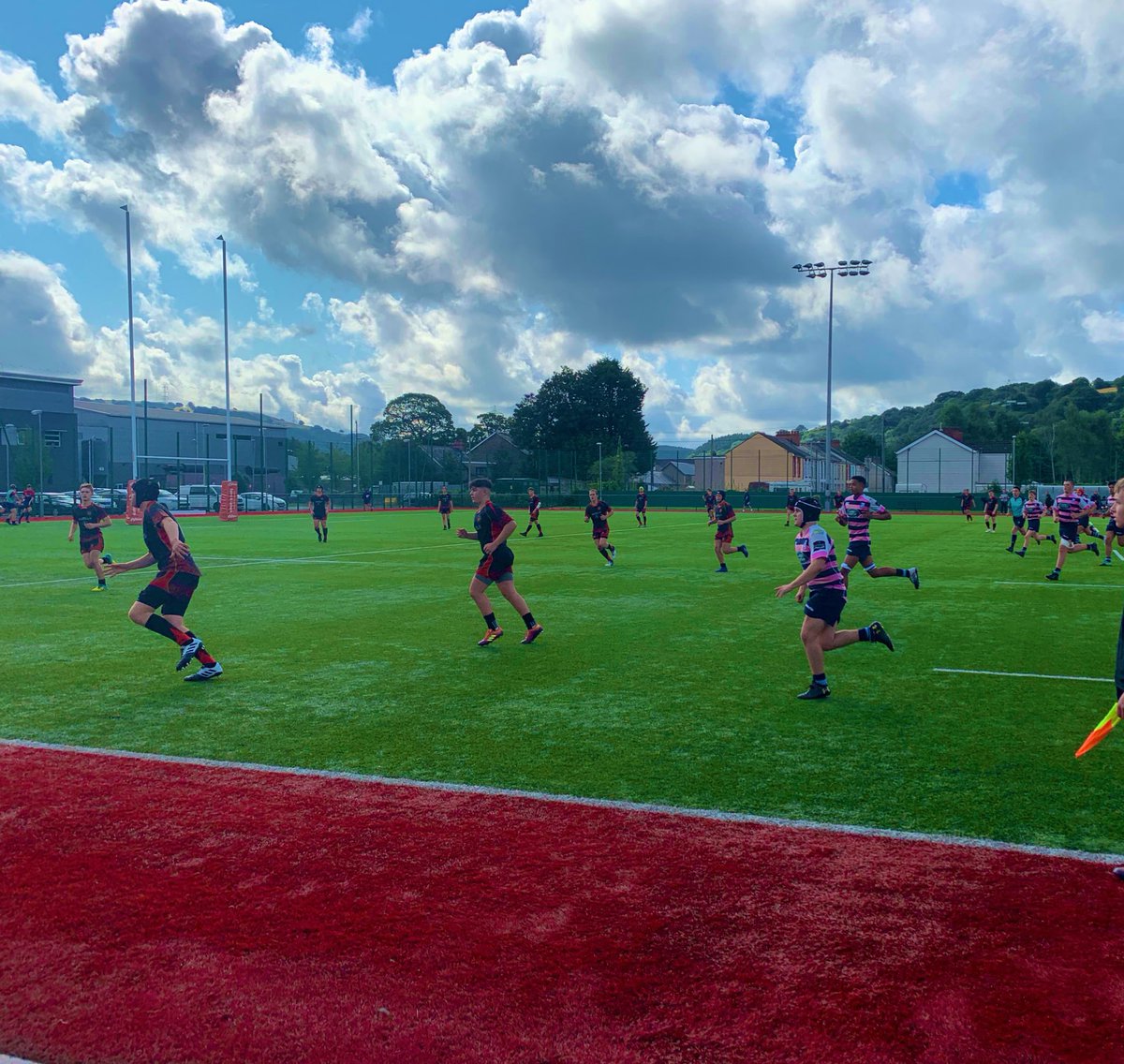 MichaelConnor06's tweet photo. How fantastic is this.... today I got to watch Year 10 Studnet Casey playing for the @CBL_Age_Grade South U16s squad and year 11 Studnet @simeon_rugby refereeing at the same Regionals rugby festival 👏🏻👏🏻🎉 Very proud of you both #jerseyforall #notjustplaying https://t.co/CzQHZAxwU9