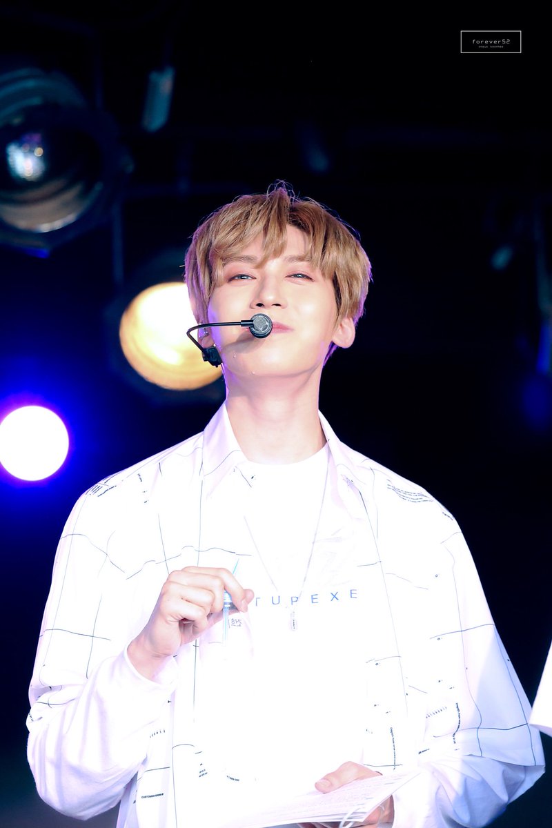 _forever_52's tweet photo. 190804 OTODAMA SEA STUDIO

#원어스 #ONEUS #건희 #이건희 #KEONHEE #ウォノス #ゴニ #コンヒ https://t.co/ol7YEuwBFH