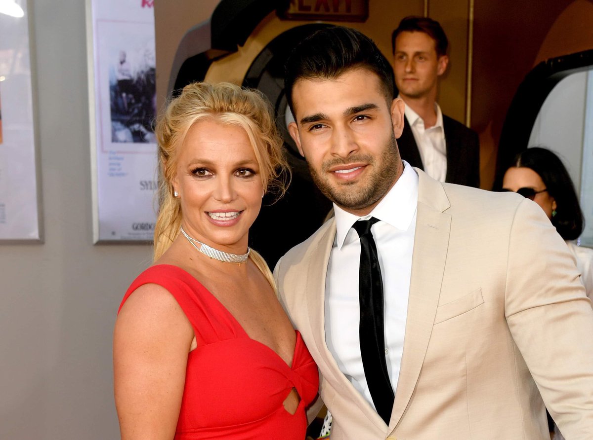 Hugo Gloss No Twitter Britney Spears Desabafa Sobre Comentarios Maldosos Nas Suas Redes E Namorado Deixa Mensagem Linda Parte Meu Coracao Https T Co 37oeagyn55 Foto Getty Https T Co K2fkvgqrdk
