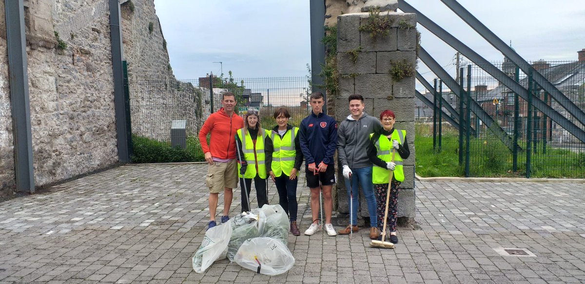 Thanks to everyone who came out for our Early Morning Street Clean on Nicholas Street! It was a great way to start the day with local traders &amp; residents 😊 Everyone doing their bit to spruce the place up &amp; having the chats along the way 😍 <a href="/stmaryslimerick/">Saint Mary's Cathedral, Limerick</a> <a href="/TreatyCityBrew/">Treaty City Brewery</a>