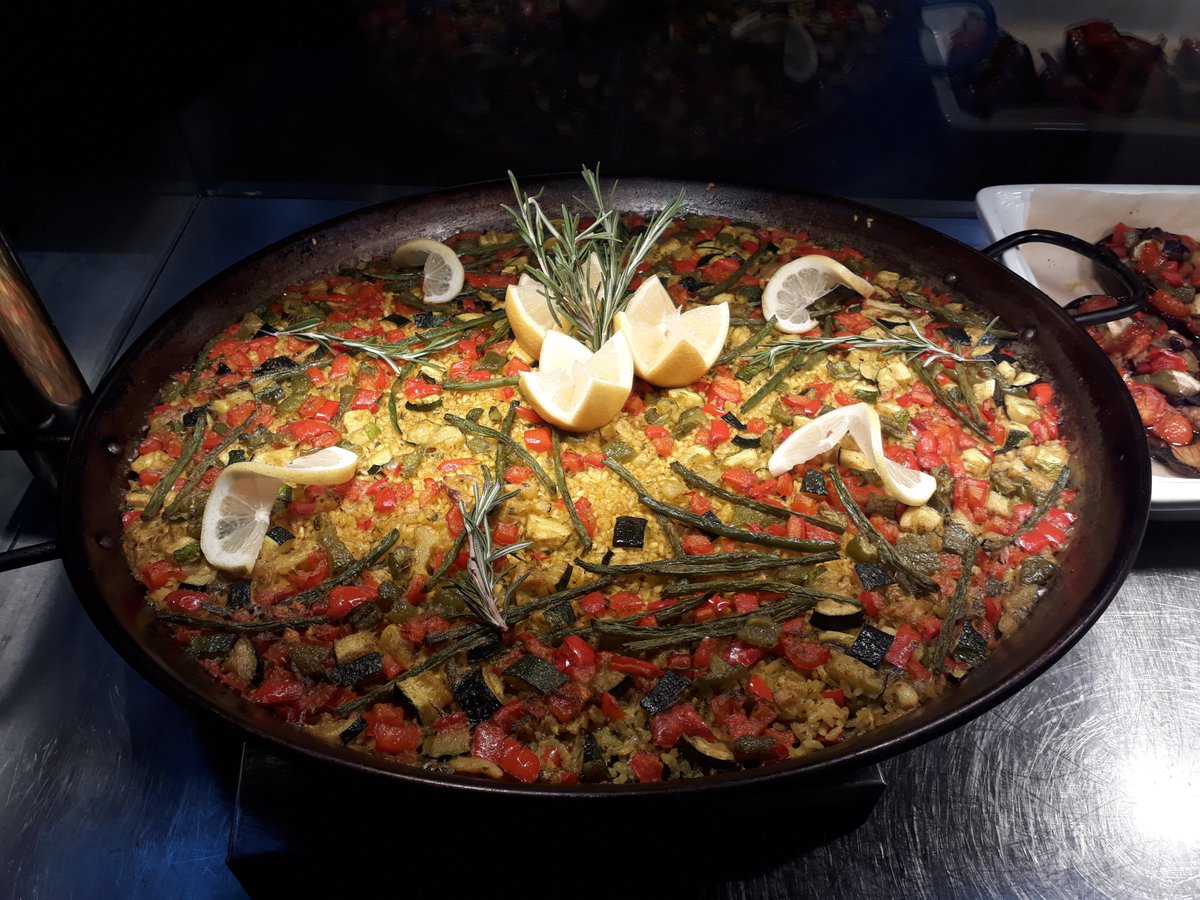 LIV FOOD MARKET tweet media