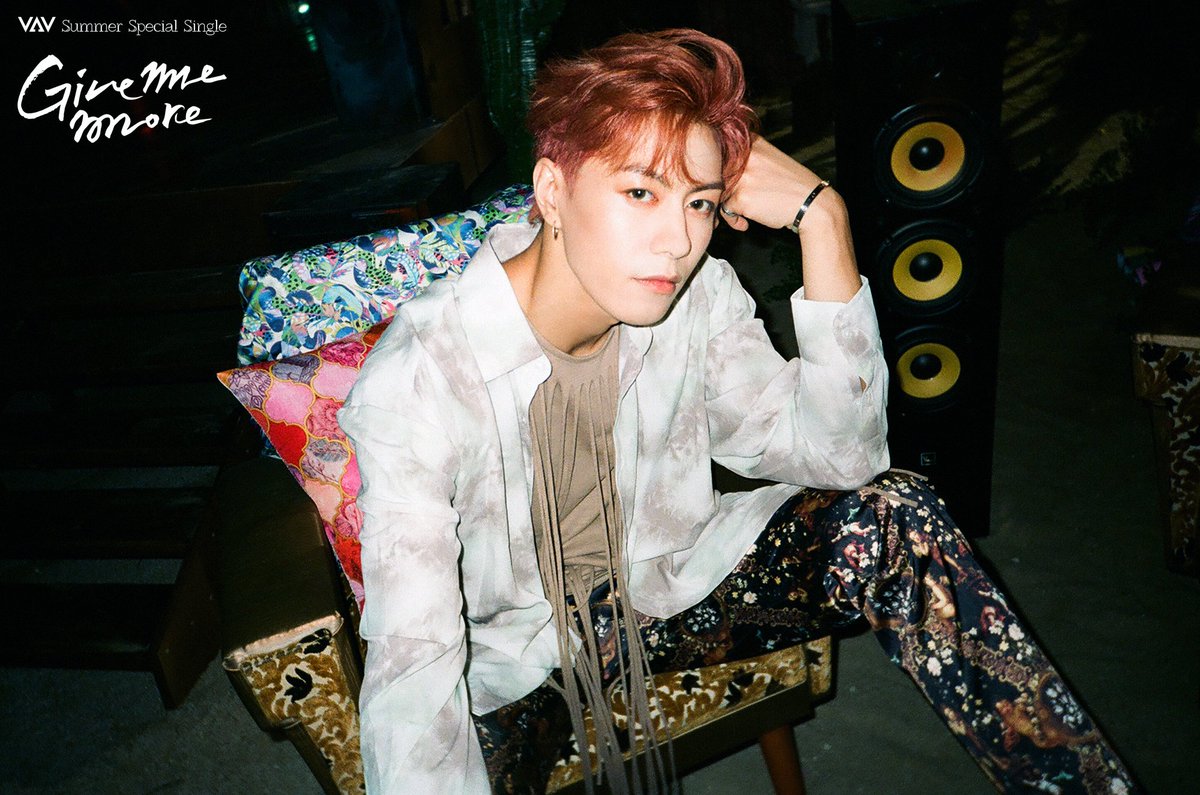 vavmexico's tweet photo. [VAV] #Give_me_more Photo (Film.ver)..💦

#VAV #브이에이브이 #Give_me_more
#Jacob #제이콥 #BaRon #바론 #Ayno #에이노
#FilmPhoto #필름사진 #VeryAwesomeVisual https://t.co/VQtm3Iia57