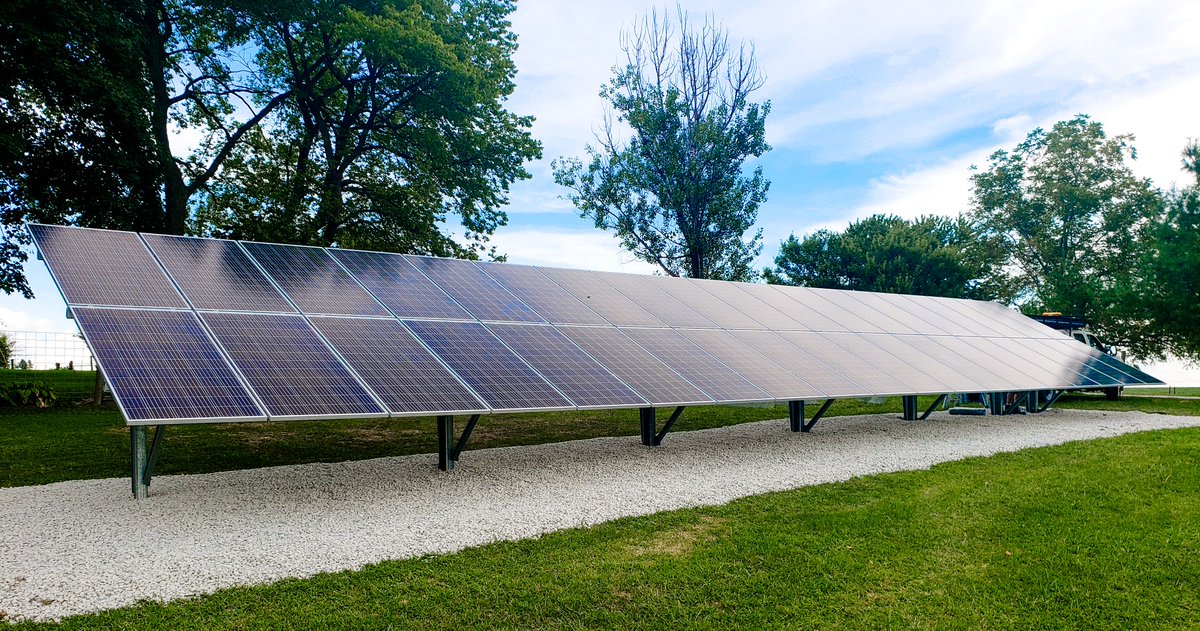 simpleraysolar's tweet image. A recent installation in Crawfordsville, Iowa. We love how solar shines! #solarmadesimple