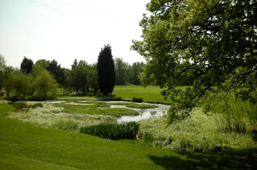 No need to raid the bank this weekend! 🏦 Bad news - it’s the last bank holiday until Christmas. The good news is that we have some great availability this weekend at prices that won’t break the bank. Make the most of the final summer bank holiday ➡️ qhotels.co.uk/golf