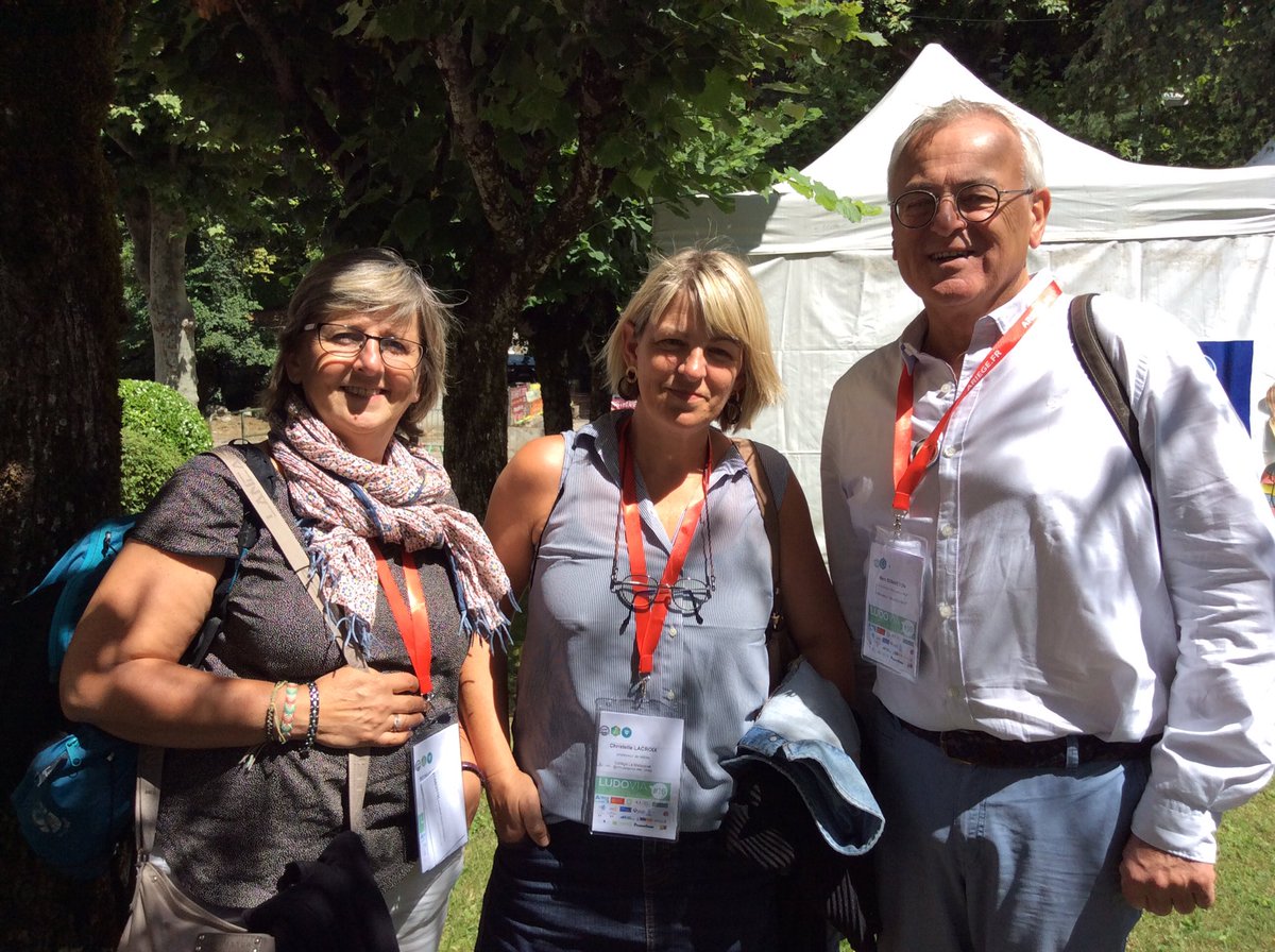 <a href="/tchoulelacroix/">Christelle Lacroix</a> <a href="/bonnetonmarc/">Marc BONNETON</a> <a href="/bednarowiczmon2/">bednarowicz monique</a> Il y a plein de merveilles à découvrir à #Ludovia16 .  Prise de risque et prévention a produit un fantstique projet/pièce de théâtre.À découvrir 👏