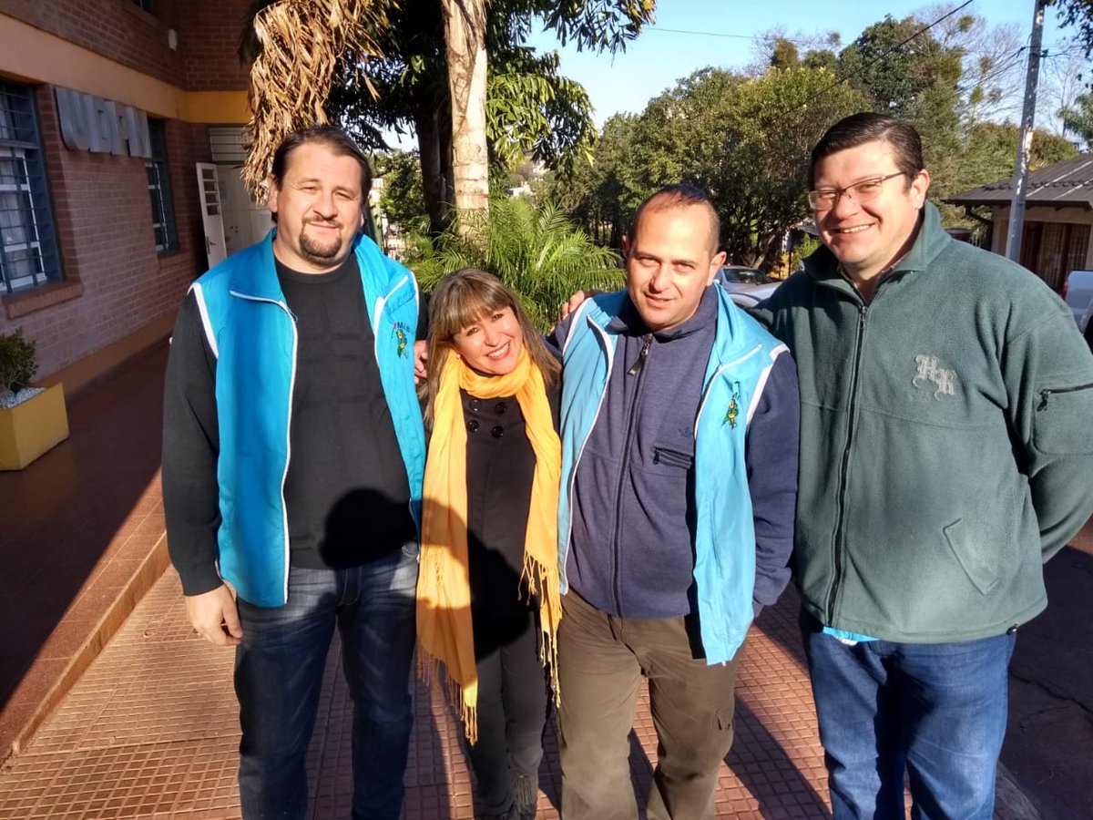 PabloMycak's tweet photo. @mariluleverberg en el 2do día del curso de Esi, con la coordinadora Ferreira Olga, agradecemos a nuestro presidente de la sede Enso Gomez por facilitar la jornada con el acompañamiento de nuestra querida Marilu a seguir brillando https://t.co/5JicLHxgND
