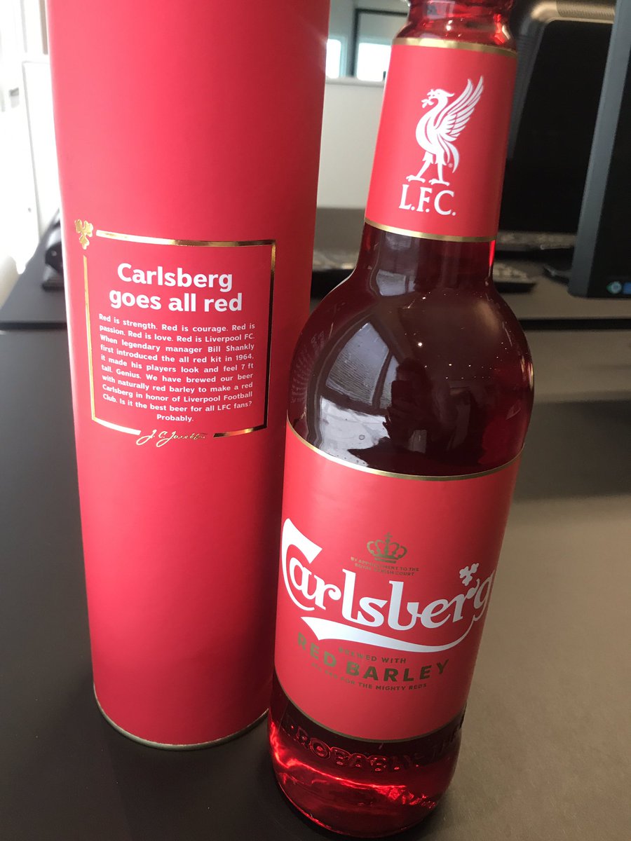 missmunter's tweet photo. Må jeg gætte på en vis misundelse derude? #ynwa #redbarley #pldk #derersåmegetkvinderforstår @LFC @carlsberg https://t.co/kEWADFfyMi