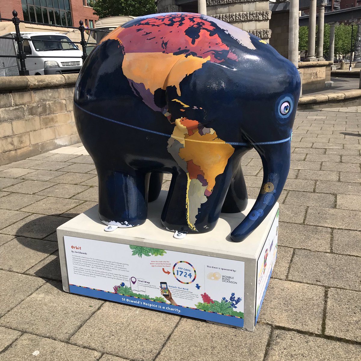 Spotted on the quayside: the incredible Orbit by @jimedwards_ @WBD_UK @greatnorthelmer #GreatNorthElmer #GreatNorthElmerParade #Orbit