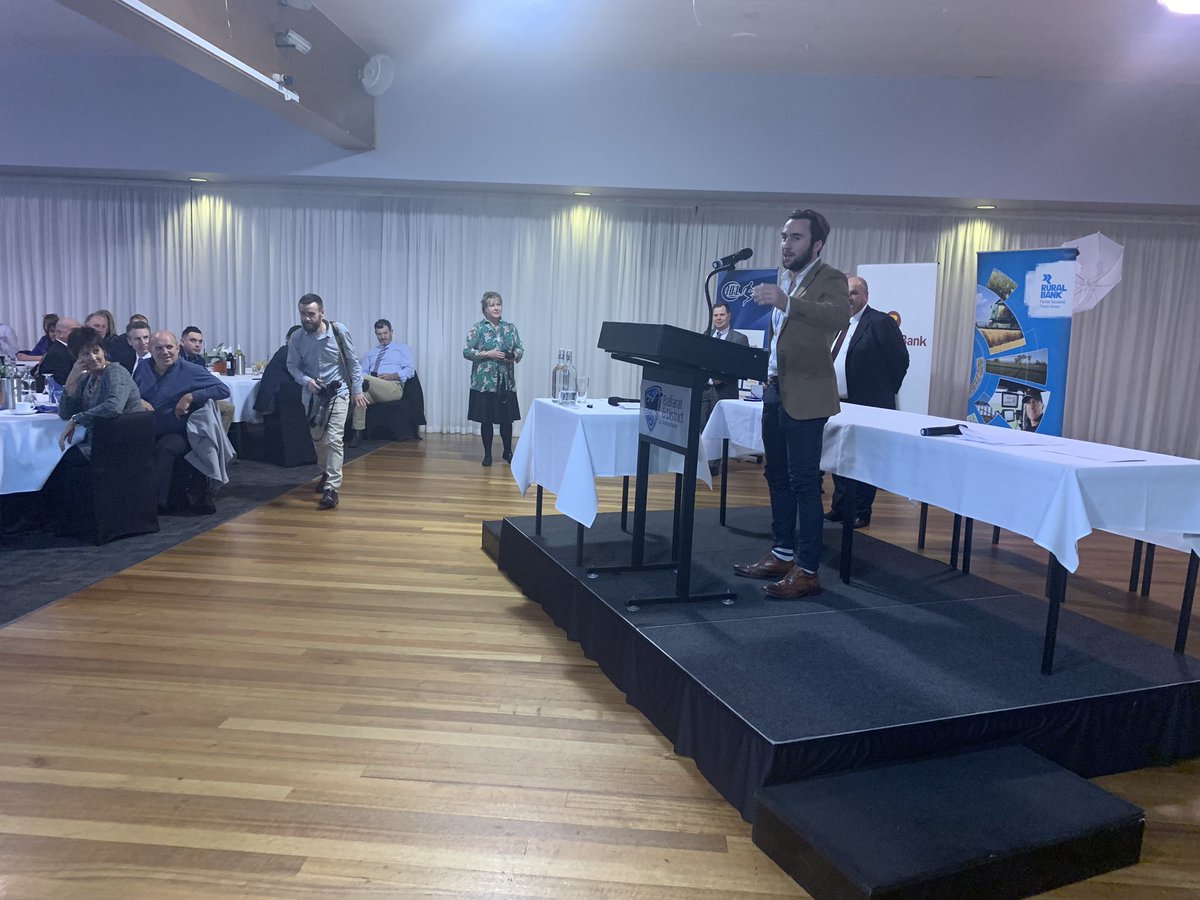 lou_gillett's tweet photo. GEOFF TAYLOR MEDAL: Beaufort’s Rupert Sangster wins a thrilling count to win the crown of CHFL’s league best and fairest. @WINNews_Bal https://t.co/fHa514N2rs