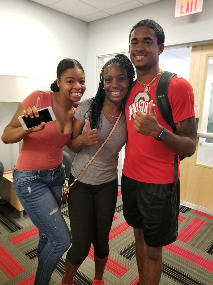 SASSO_OSU's tweet photo. Other 1st days of classes... ⁦@OhioStateTFXC⁩ #WillYouBeTheOneWhoChangesTheWorld https://t.co/7a6xyTMNrR