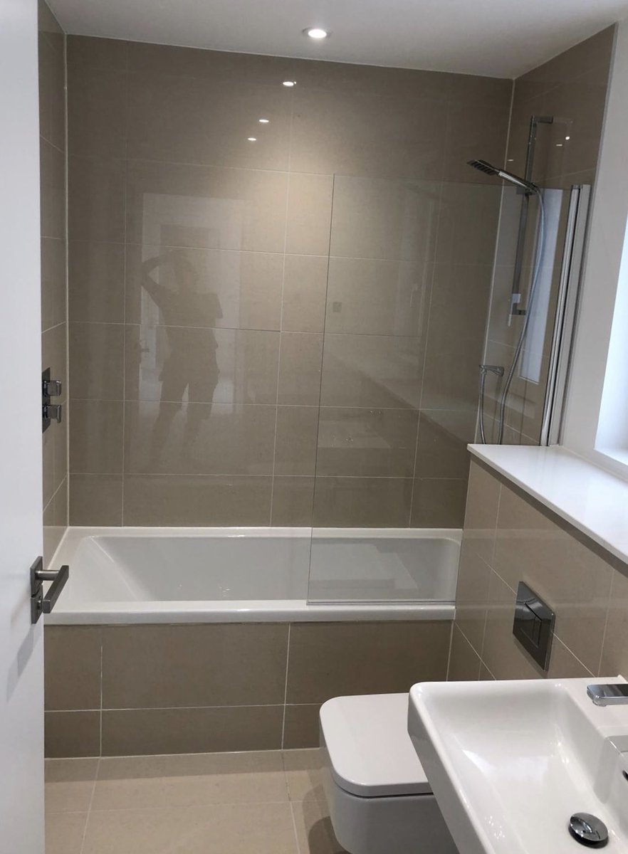 FutureMastics's tweet image. Carrying out sealant work to a unique £15m development in Bruton, South Somerset today, comprising of 68 contemporary dwellings. #mastic #masticman #sealantapplicator #sealant #bruton #southsomerset