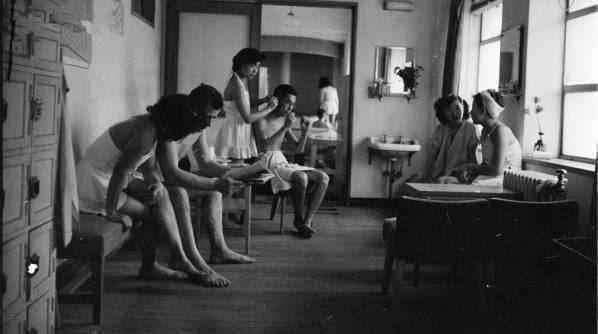 Yumi ゆみ On Twitter 宣誓の主旨 R A A協会沿革誌 Raa協会は 戦後処理の国家的緊急施設の一端として 駐屯軍慰安の難事業を課せらる 略 昭和のお吉 幾千人かの人柱の上に 狂瀾を阻む防波堤を築き 略 国体護持に挺身せんとするに他ならざること