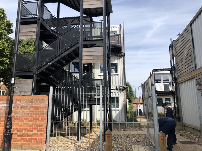 ECflrdLWkAIhfJu?format=jpg&name=small