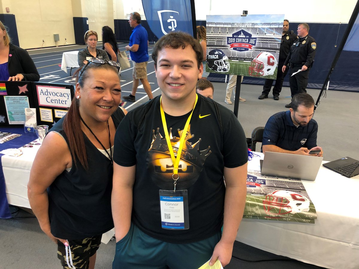 RobertGWagner's tweet photo. .@IthacaCollege "Move In Day" was a great way to meet members of the #IC Class of 2023. These football-lovin' families reserved their tickets for the 2019 #Cortaca Jug rivalry on Sat., Nov. 16 @MetLifeStadium. Welcome to #GoBombers! @BomberSports @IthacaBomberFB #IC #ICMovein https://t.co/R27mdDM93Q