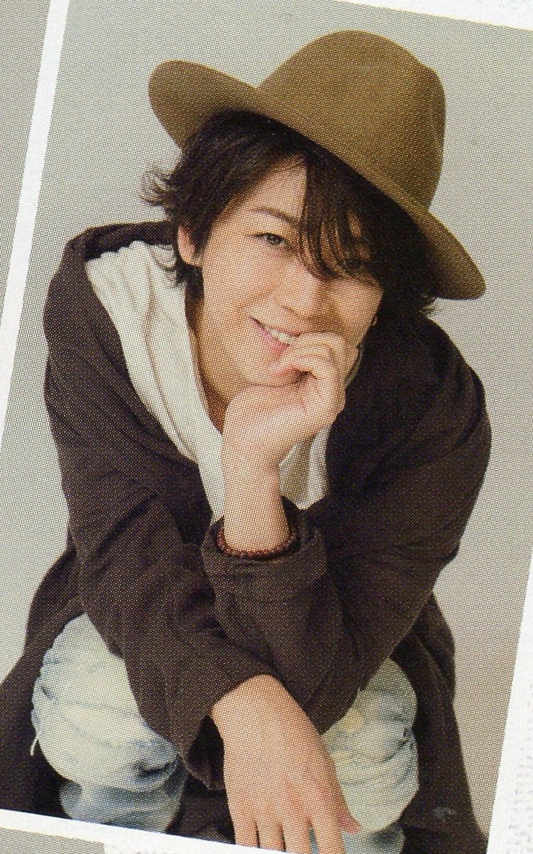 ハット亀梨和也着用