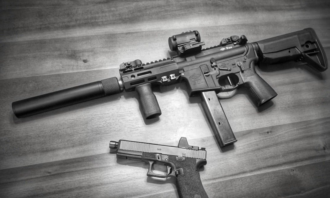 yhmachineco's tweet photo. #Repost @smokesilent
@yankee_hill_machine 5.5" 9mm SBR runs like a machine. Made a few alterations 🤘🤘 #9mm #sbr #doublestamp #stampgang #nfa #sbrnation #magpul #gunfighter #yankeehillmachine #ar9 #ar15 #taxstamp #glock #g17 #battlewerx #glocknation #glockfanatics #2ndAmendment https://t.co/Nyp3JXzCjZ