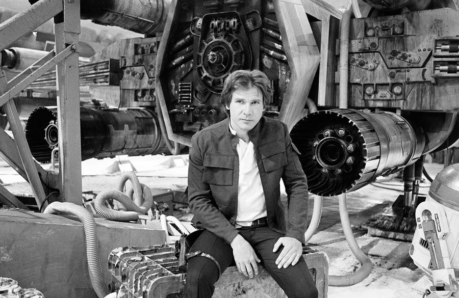 RT @sw_holocron: Harrison Ford behind the scenes of The Empire Strikes Back https://t.co/jvCm0yGSGV