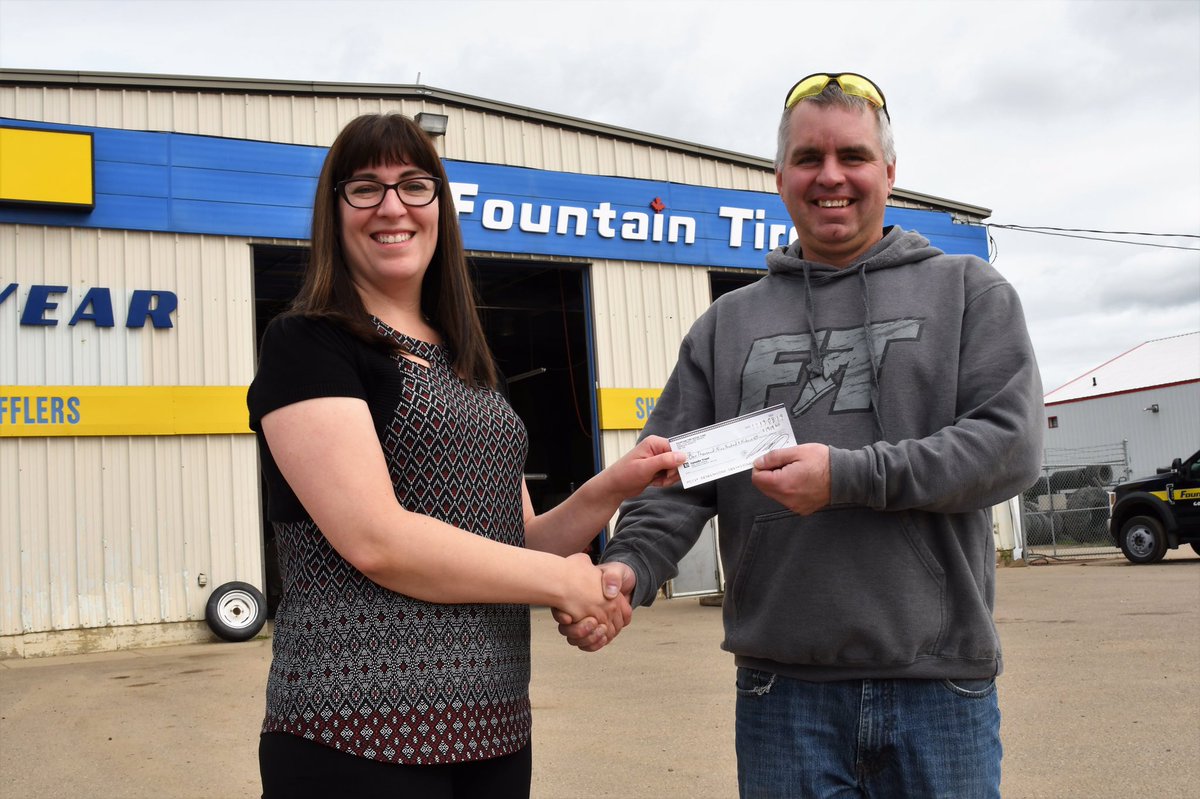 Thanks <a href="/Zuby079/">Darrin Zubiak</a> and <a href="/FountainTire/">Fountain Tire</a> for donating proceeds ($1920) of recent pancake breakfast to Friends of Vermilion Community Centre to help with purchase of new flooring in the secondary dance room. Shaunah Kralkay (Friends committee) accepted the donation. @TownofVermilion