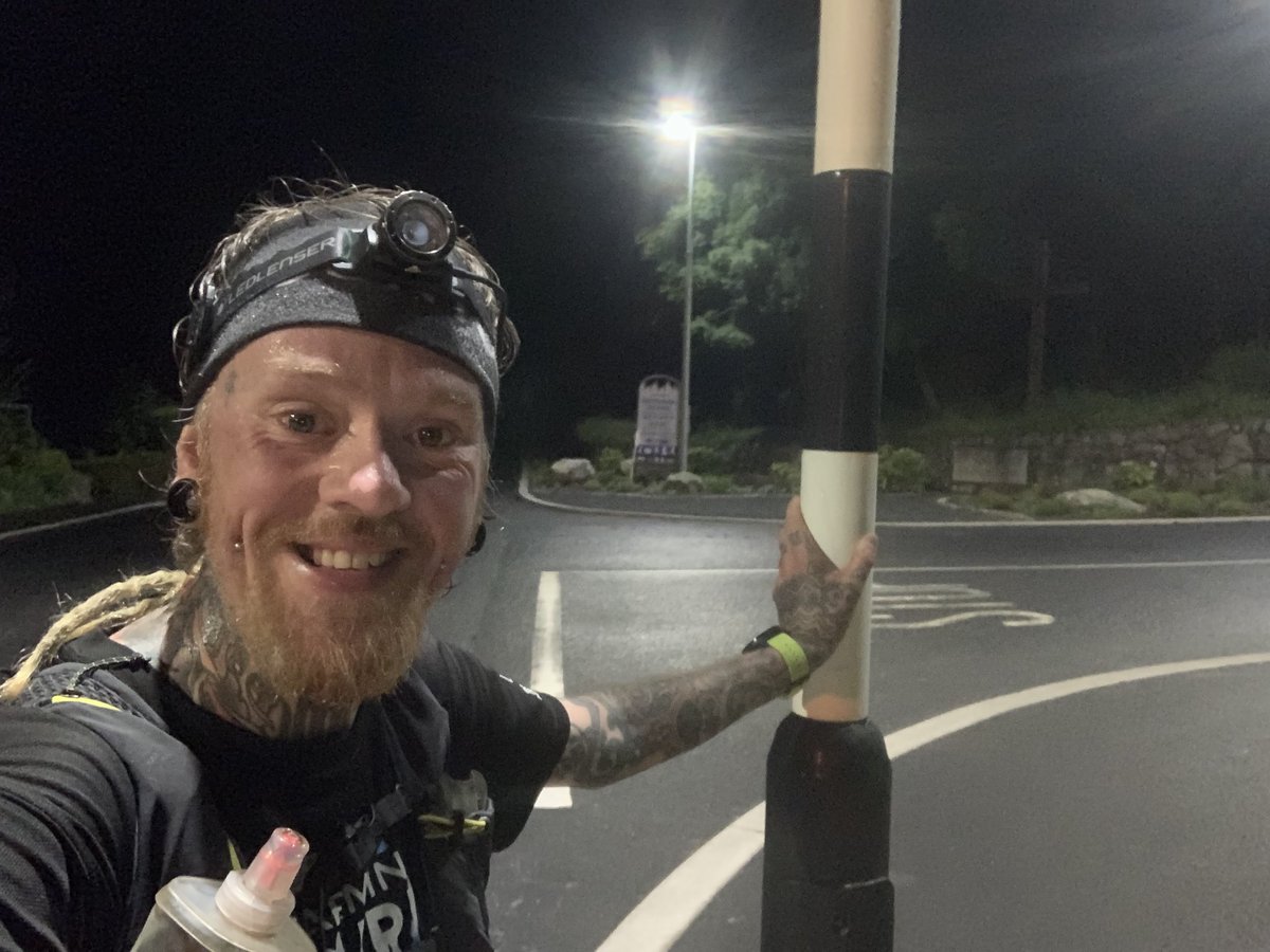 JuJuJay3's tweet photo. What a fabulous way to end a Tuesday 😎 #mountainrunning on the open Wicklow mountains! Wild night up there but very relaxing 😎 19k with 3 summits Mall hill - Tonelagee- Brockagh & east top back to Laragh to cycle midnight 10k home! #jujujay #suunto #ledlensor #testedtough https://t.co/nrTqV27gbz