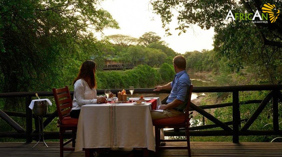 For the couples who are looking for a mesmerizing and unique place to plan their honeymoon, we would highly recommend #Kenya.
Book a #HoneymoonPackage that is an ideal blend of #WildlifeSafari, #AfricanWilderness, 
africansafarishub.com/kenya-honeymoo… #KenyaWildlifeSafari