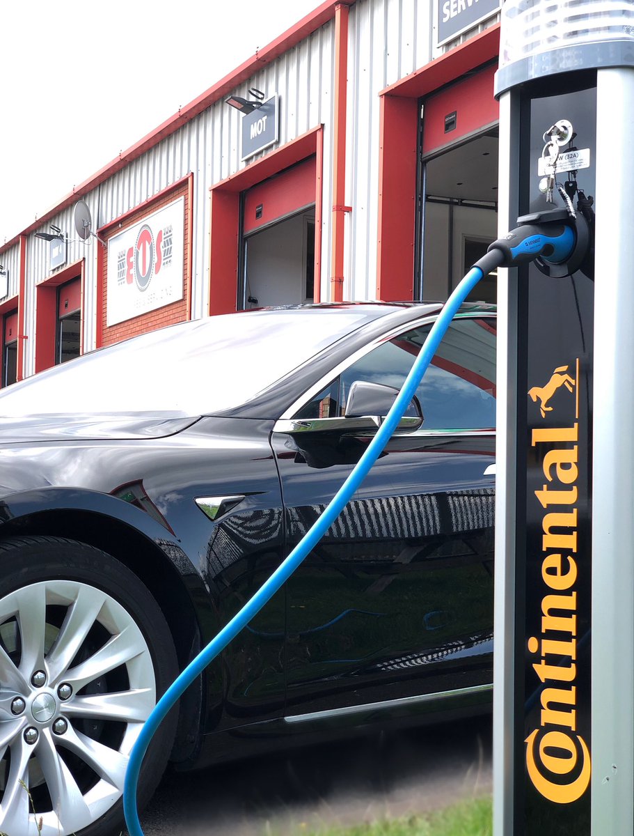 edentyres's tweet photo. How good does our new @ContiUK EV Charging Point look! ⚡️🚗 Customers in the Derby area can now call in &amp; recharge their electric vehicles free of charge! #ElectricVehicle #EV #Derby #Derbyshire ⚡️⚡️⚡️ https://t.co/O5uP7L3PCo