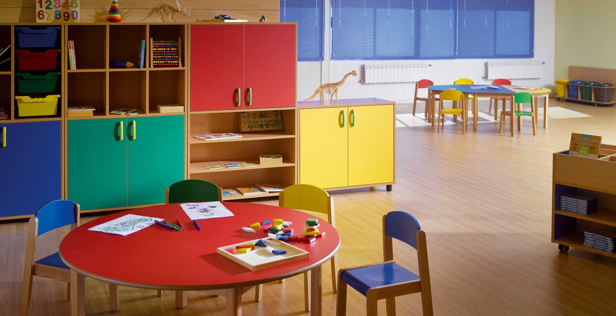 lambdatres3's tweet image. En #Lambda3 disponemos de #mobiliario para centros escolares pensados para los más pequeños.Sillas,mesas,estanterías, bibliotecas...y todo tipo de #muebles para ayudarte a crear #ambientes divertidos y seguros donde la educación es lo más importante😍😄👉 bit.ly/30nGDoD
