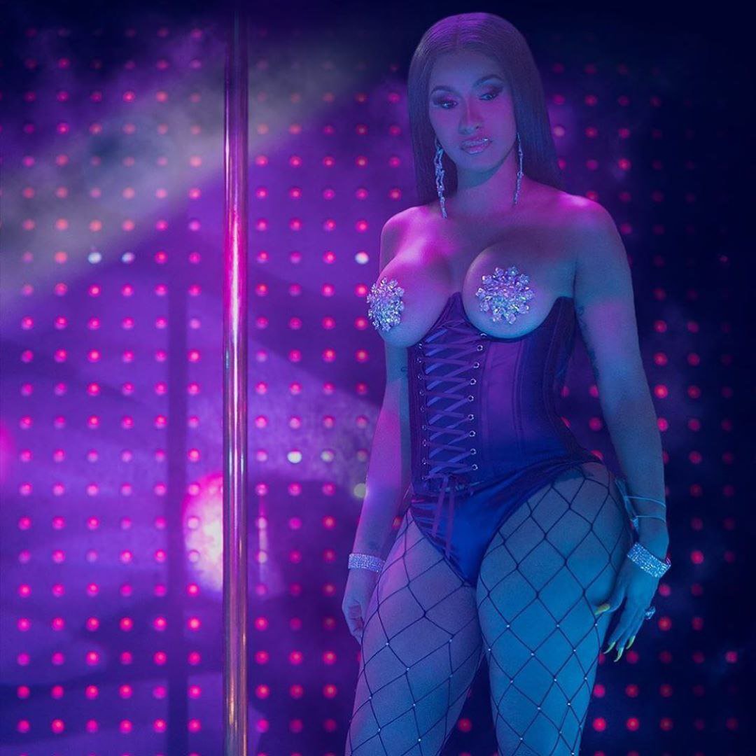 Ерлердің жыныс мүшесін ашатын іш киімі қалай аталады?