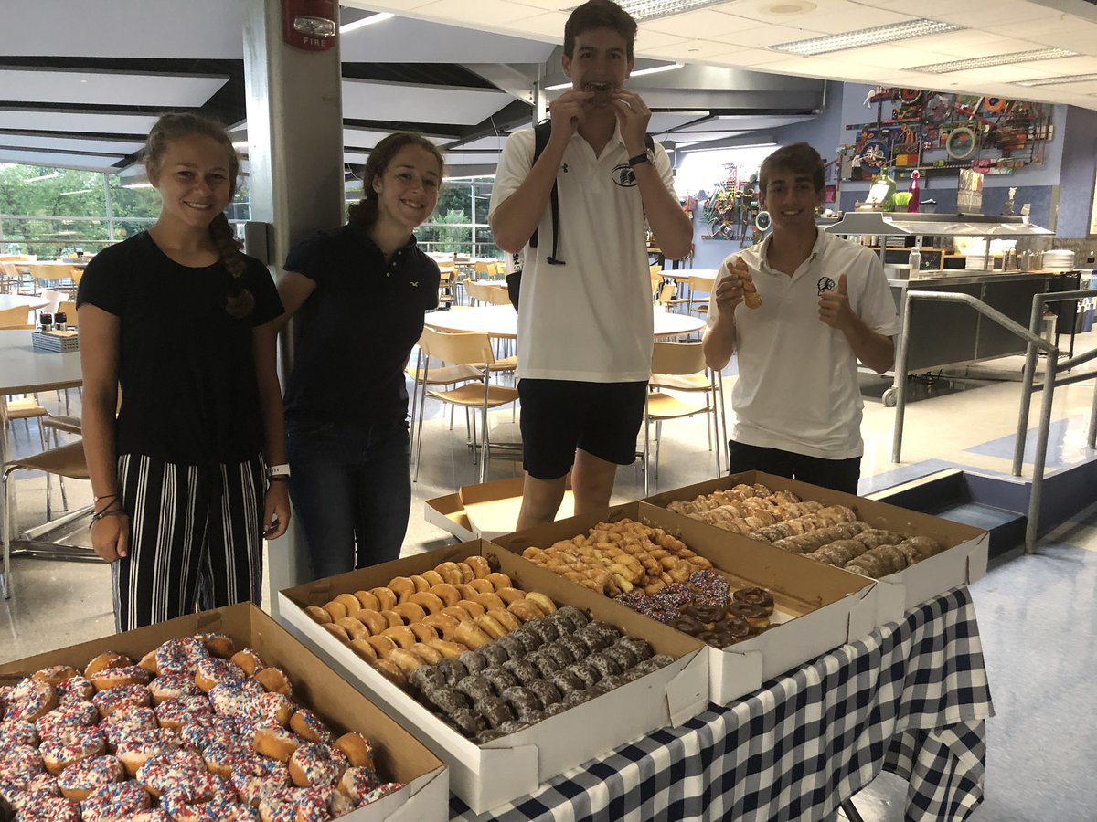 TonyJaccaci's tweet photo. Thanks to @CountryDay US student council for welcoming students to school with #ccdsfirstday snacks. #classof2020 setting a great tone for the start of the school year! #wearecountryday @jgweinheimer https://t.co/cXs7r6VoL9