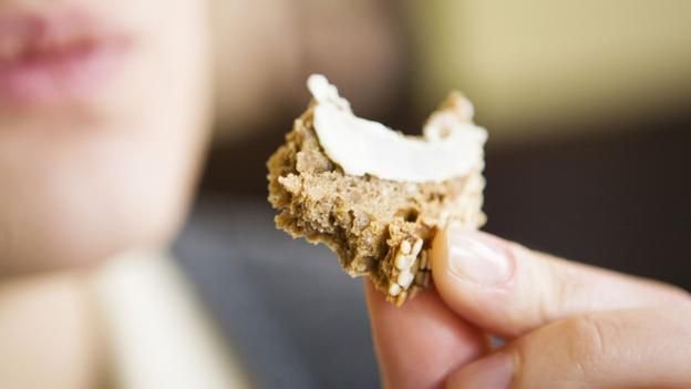 Are you being 'breadcrumbed'? Whether you’re being strung along in a drawn-out hiring process or your existing employer is leading you on, breadcrumbing gives you “just enough” to keep you on the line. 
bbc.com/worklife/artic…