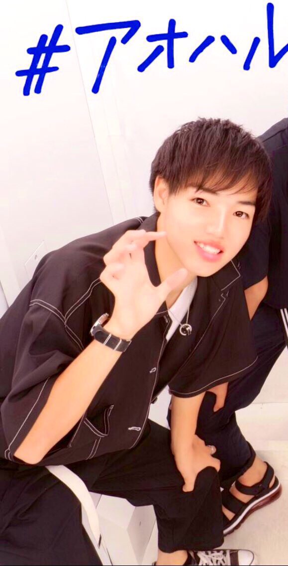 yuya_0_4_2_5's tweet photo. 【#拡散希望RTおねがいします 】
👑男子高生ミスターコン2019
■長田 悠也(おさだ ゆうや)
■高校3年生(18歳)
■中部エリア(愛知県)
このツイートがSNS審査のRT(リツイート)数部門の審査対象ツイートになるので皆さん是非鬼拡散して下さい‼️

@yuya_0_4_2_5 
#男子高生ミスターコン 
#推してください https://t.co/XFyndDlWy2