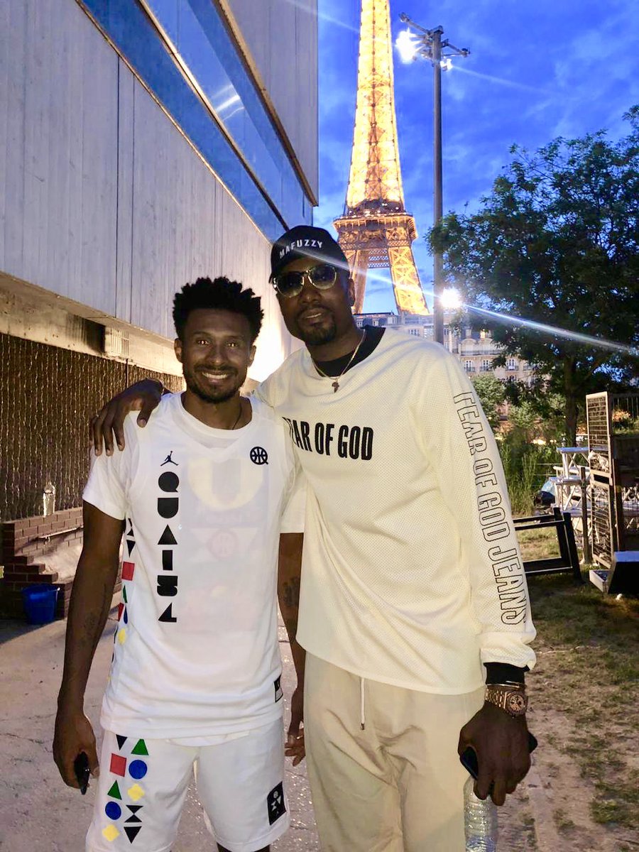 TheBlurBarbosa's tweet image. Great stops in France this year. 🇫🇷 ... 

I see you big fella, @SergeIbaka #AirCongo #Iblocka
