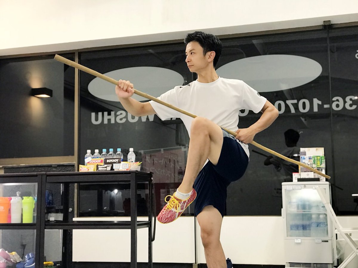 下起 悦郎 Youtube続々更新してます 棍棒の回し方パート4まで T Co Pk4kzvmtpo T Co Xgfvddx4gt T Co Avmm38lswi T Co Mekjsiadu9 Youtube 棒術 棍棒 棍術 回し方 アクション 映画 カンフー 中国武術