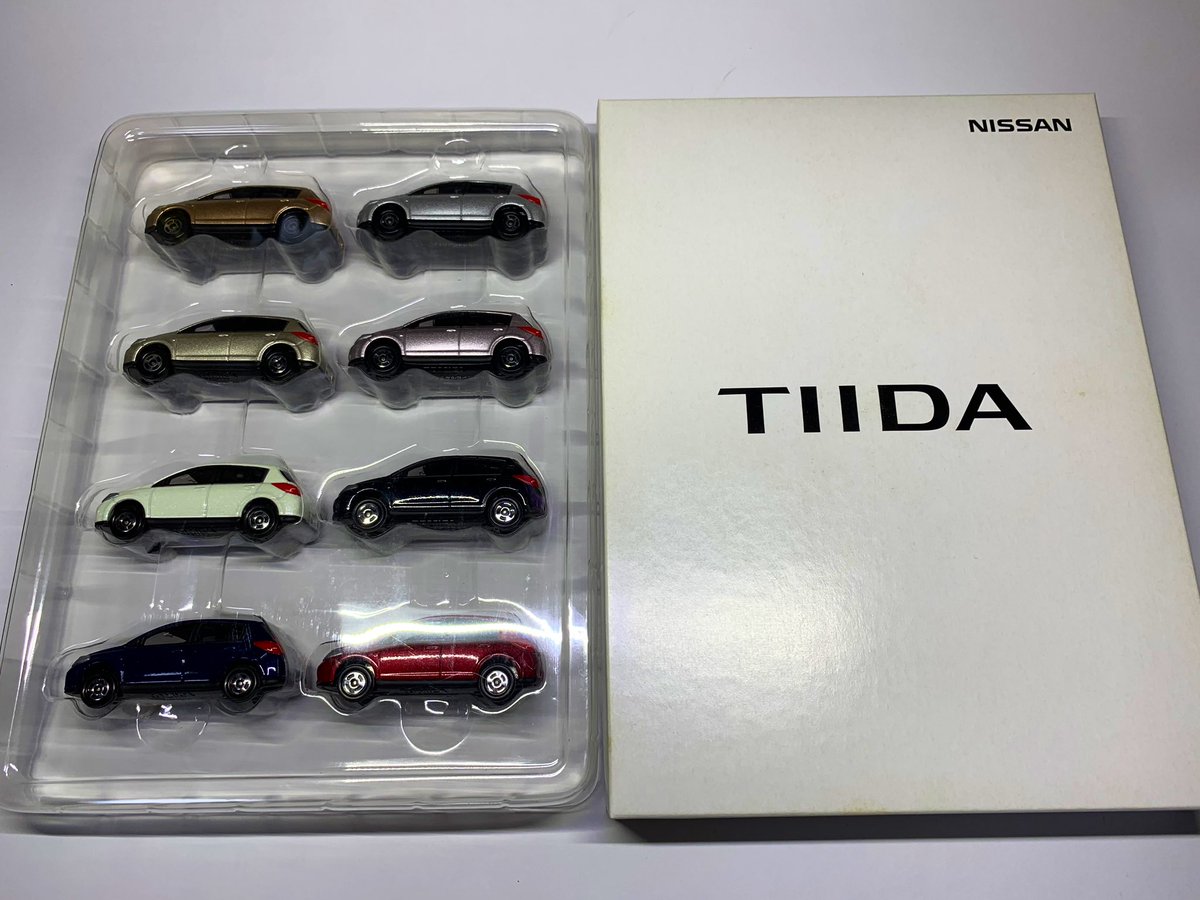 幻のトミカ】極美品*超激レア*日産*ティーダ*カラーサンプル