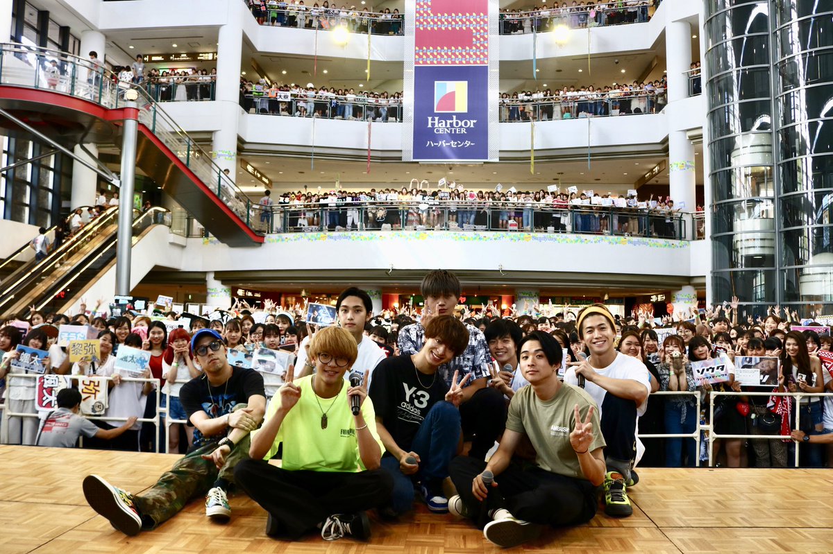 fantastics_fext's tweet photo. 3rdシングル  『Dear Destiny』
リリースイベント‼️
@神戸スペースシアター

本日も、沢山の方に来ていただき
大盛り上がりの会場でした⤴️

リリースイベント、
◆ 8/25(日)  東京
も追加発表致しましたので、
ぜひ遊びに来て下さい😊

皆さまお待ちしております！
#FANTASTICS https://t.co/u9B0bZKnud