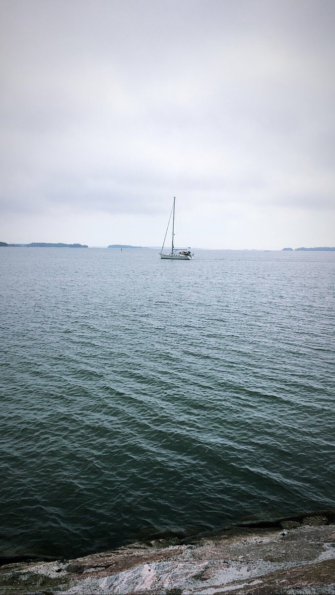 HannaFrosterus's tweet photo. Perinteinen kesätyöntekijöiden lounas Nokkalan Majakalla. Oli mahtavaa kuulla nuorien kokemuksia kesästä ja opiskeluiden tuomista tulevaisuuden suunnitelmista. Osaavaa ja rohkeaa porukkaa oli meillä @EspooEsbo Talouspalvelut #espoohetki https://t.co/EcWAdS84mQ