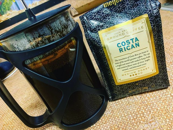 PrimulaProducts's tweet photo. Life happens. Coffee helps.
📷: @noligion
#frenchpress #coffeepress #primulabrew #perfectdailygrind #specialtycoffee #manmakecoffee #manualbrewonly #coffeetime #caffcult #peoplebrewcoffee #baristadaily #instacoffee #coffeeoftheday #coffeesesh #mycoffeecode https://t.co/n8ISZRKfJN