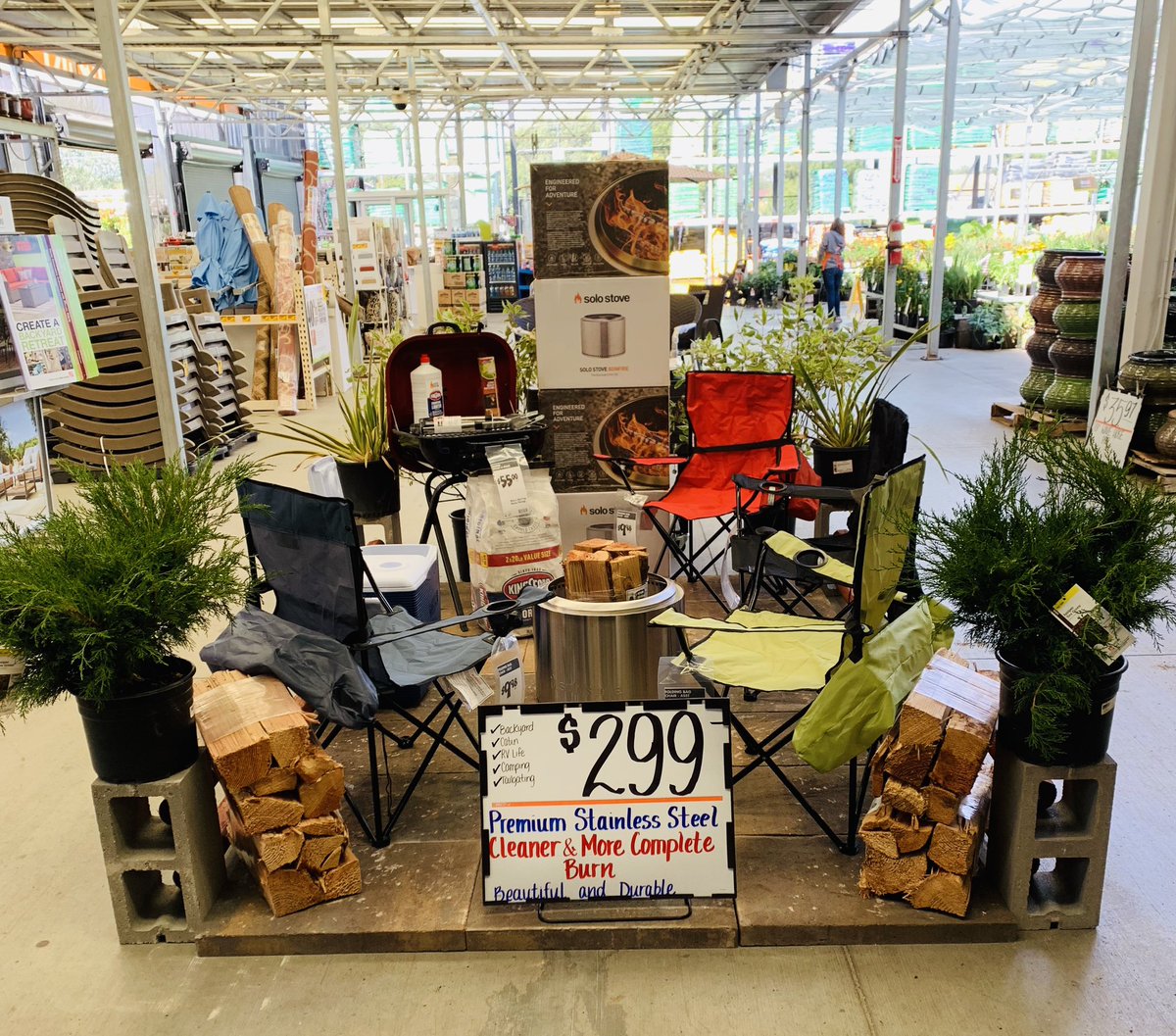LeahVienhage's tweet photo. Check out the SOLOSTOVE. Awesome presentation by DS Mandy!! Thanks for shouting out the cool benefits Vanessa! @THDdiego @HDMandySmith  @vantap87 @JasonBallDM198 https://t.co/qMG4A2cITc
