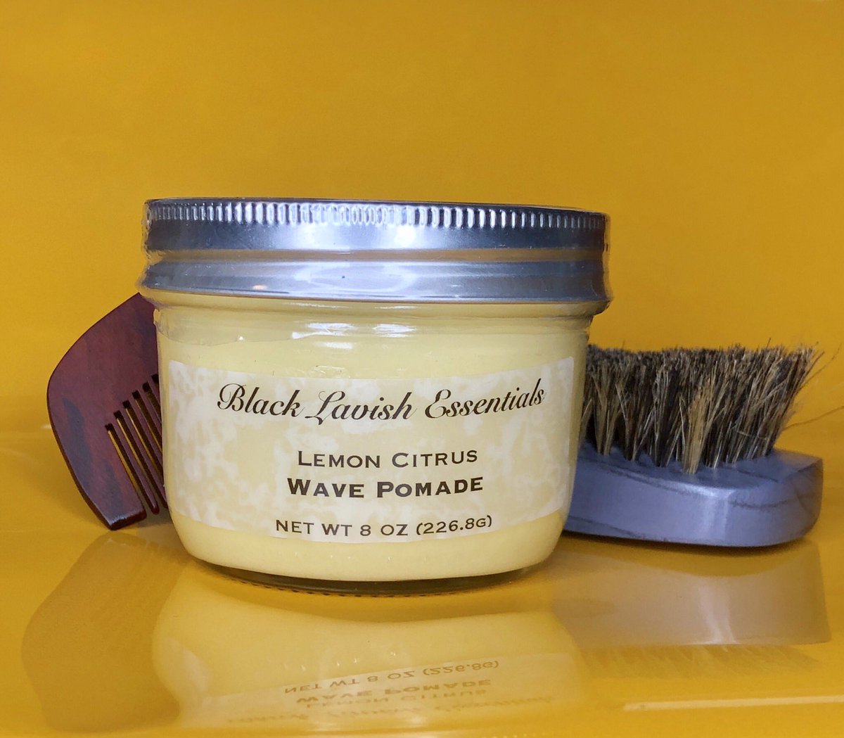BL_Essentials's tweet photo. Lemon Citrus Wave Pomade working its magic at #GroomCulture 💈🍋🍊🌊
Available in both 4oz and 8oz sizes
#UseBlackLavish #WaveCheckWednesday #WaveButter #BlackLavishEssentials #UIUC20 #UIUC2021 #UIUC2022 #UIUC2023 https://t.co/BShFLdoZw4