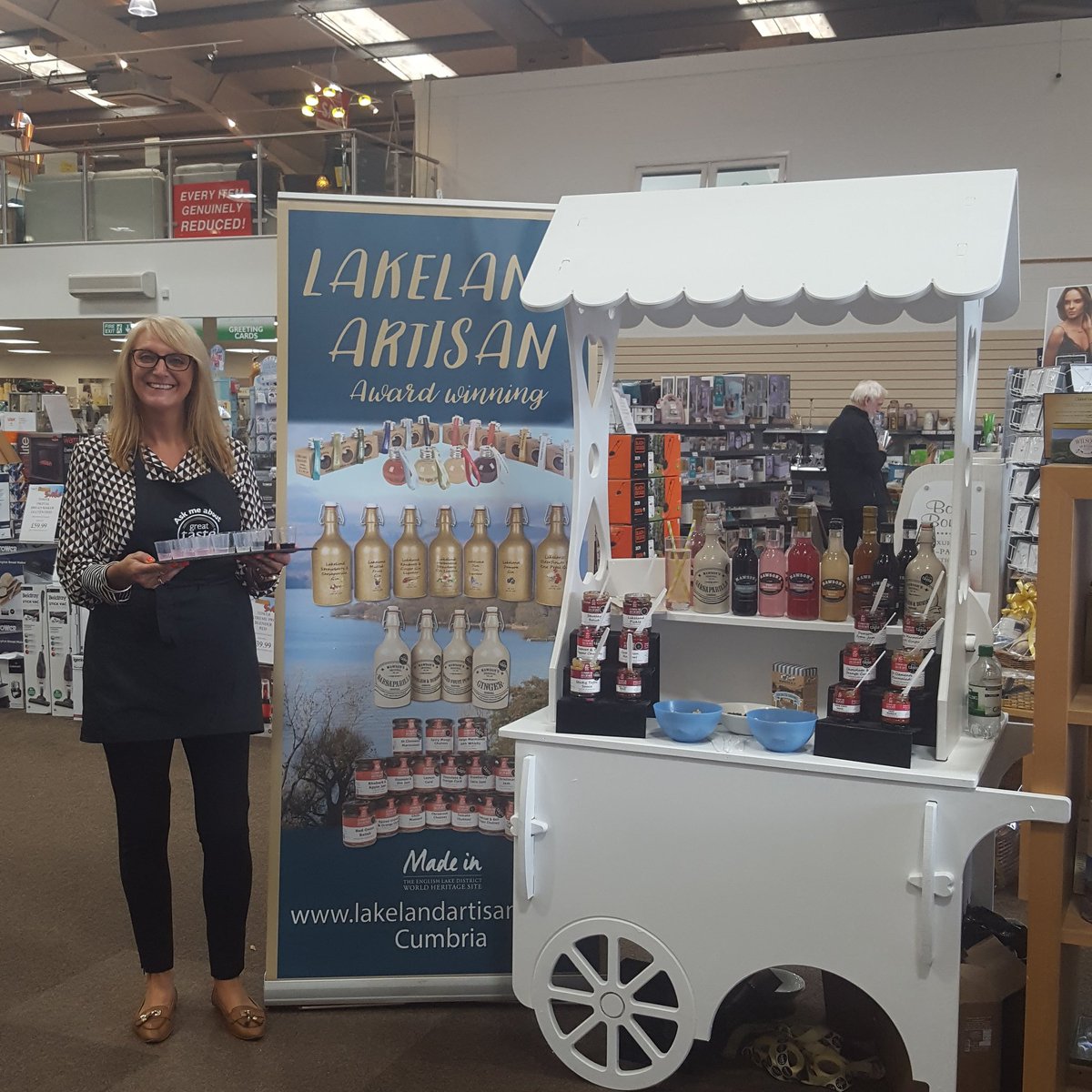Stunning drive through the #lakedistrict this morning to join the team <a href="/lakeshomecentre/">The Lakes Homecentre</a> in #Cockermouth to offer tastings of their new, local food and drink ranges. #supportlocal #Cumbria #awardwinning #jam #chutney #proseccosyrups #cordials #mintcake #handcrafted