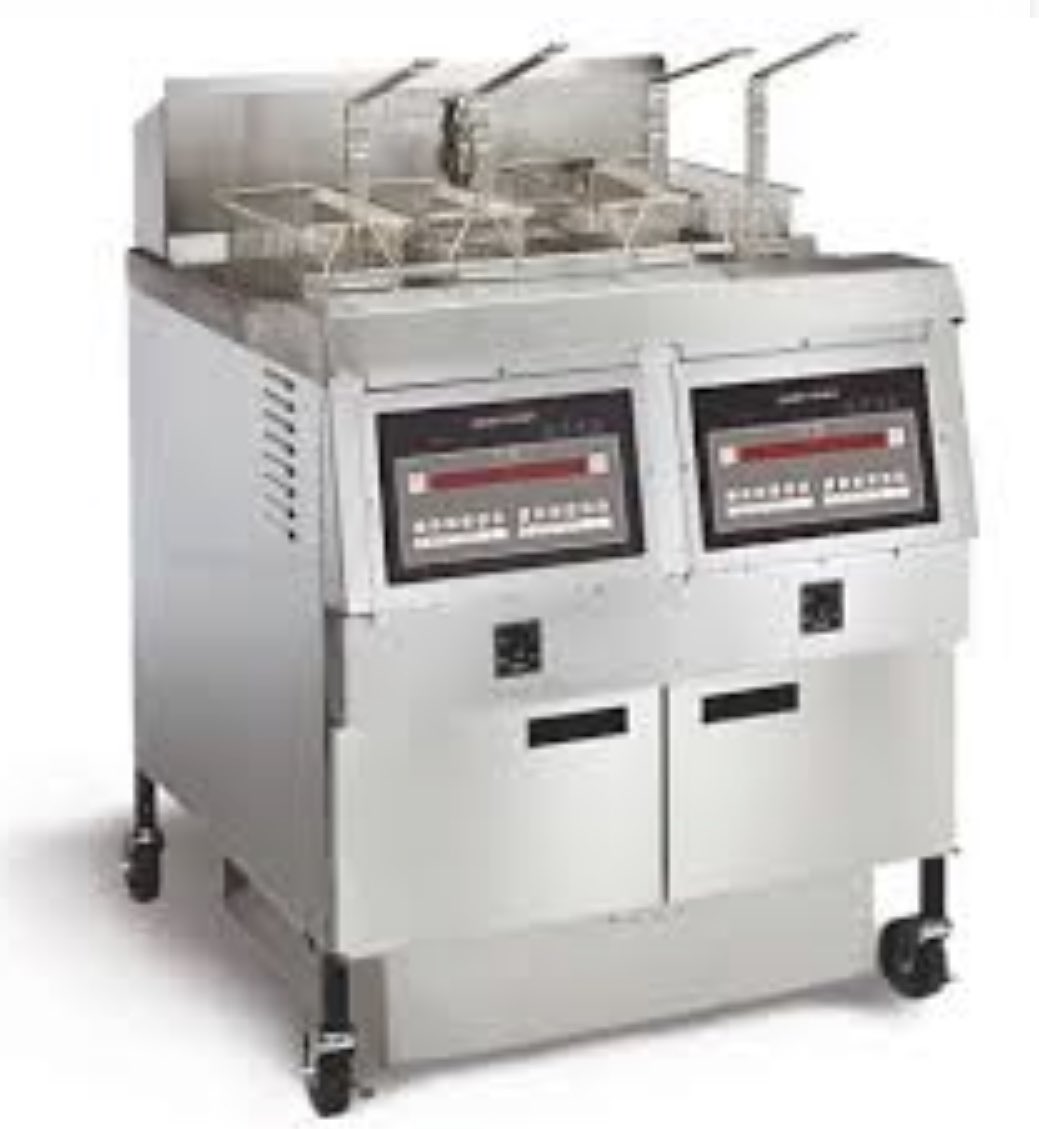 Henny Penny OFG322 Twin suite fryer with filtration system and 4 baskets. 
8000 computer board 
Nat.Gas 
In stock
£10750 plus vat #fryer #deepfryer #chips #cateringequipment #hennypenny #hennypennycook #madeinusa #restaurant #takeaway #grilledchicken #cooking #cookingequipment