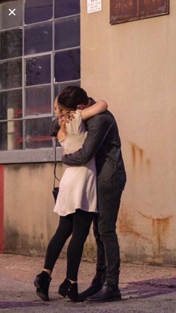 hessanatorph's tweet photo. I wonder what Joโs perfume that Hero is smelling during this hug scene? Any guesses #hessanators #afternators #AfterWeCollidedMovie ??? ๐ค๐ค๐ค https://t.co/y75CCDBZ0j