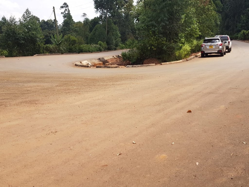 GDUDelivery's tweet photo. The on-going construction of the Kericho bypass. The 5-km bypass will link the Kericho-Litein road &amp; the Kericho-Kisumu road. By decongesting Kericho town, the Ksh.445.7m project will encourage faster vehicular traffic, therefore reduce commuting time for travellers #GoKDelivers https://t.co/LIXkiWX07R