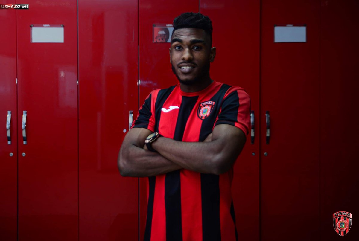 USMAofficiel's tweet photo. New home kit 2019/2020

#USMA #Maillotofficiel #Newkit #KahlaouHamra⚫🔴
#weareUNITED ✊ https://t.co/Z4IGxKF2LI