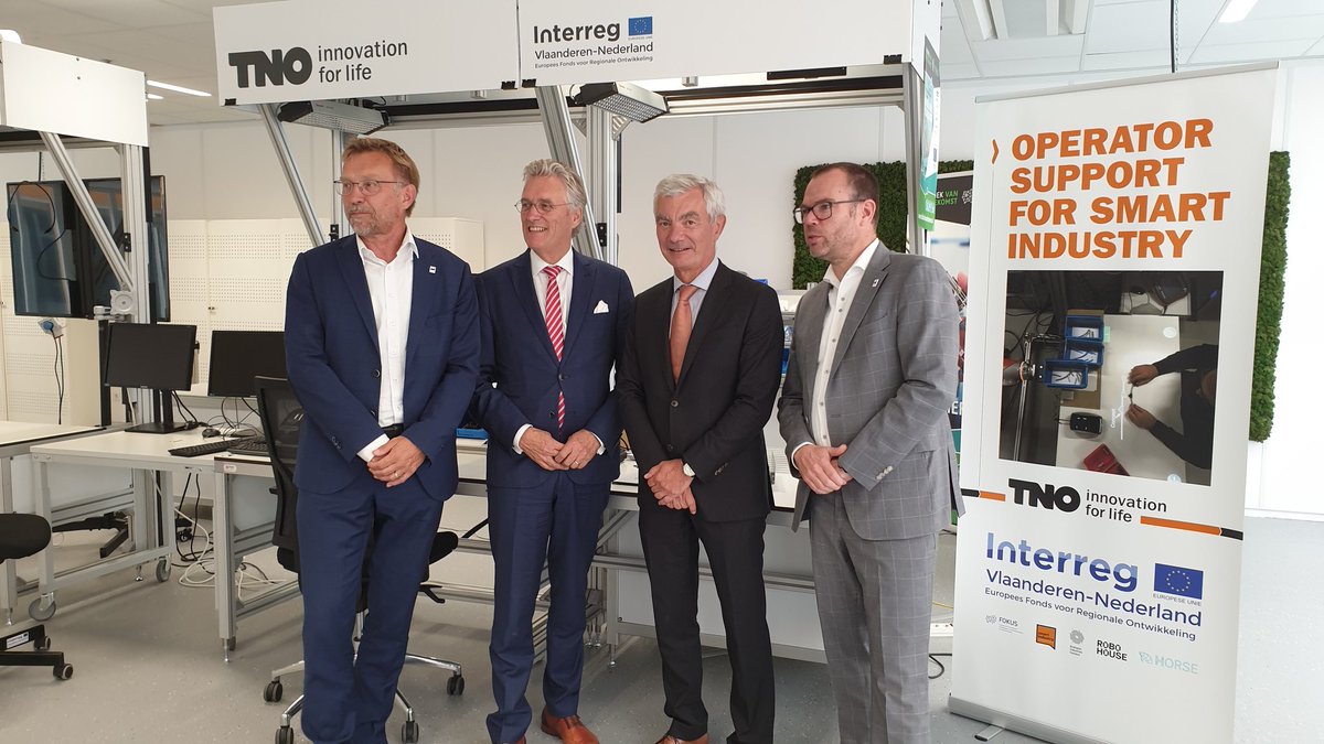 John Jorritsma (@jjorritsma040) on Twitter photo Mooi bezoek aan Brainport Industries Campus met Belgische ambassadeur Dirk Achten. Hier ook samenwerking met Vlaanderen! <a href="/Brainport_ehv/">BRAINPORT EHV</a> <a href="/BICehv/">Brainport Industries Campus</a> <a href="/JohnBlankendaal/">John Blankendaal</a> <a href="/mgw1970/">Michel</a> <a href="/Brainport_Ind/">Brainport Industries</a> Mooi bezoek aan Brainport Industries Campus met Belgische ambassadeur Dirk Achten. Hier ook samenwerking met Vlaanderen! <a href="/Brainport_ehv/">BRAINPORT EHV</a> <a href="/BICehv/">Brainport Industries Campus</a> <a href="/JohnBlankendaal/">John Blankendaal</a> <a href="/mgw1970/">Michel</a> <a href="/Brainport_Ind/">Brainport Industries</a>